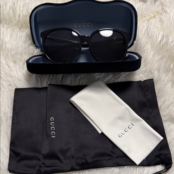 Gucci Black Round Sunglasses main image 4